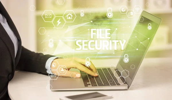 Napis File Security Laptopie Koncepcji Bezpieczeństwa Ochrony Danych Blockchain Cyberbezpieczeństwa — Zdjęcie stockowe