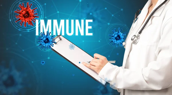 Arzt Verschreibt Ein Rezept Mit Immune Aufschrift Pandemiekonzept — Stockfoto