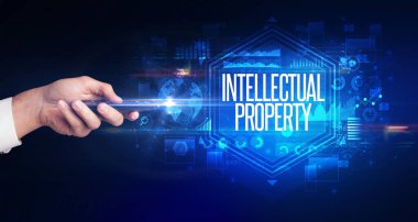 INTELLECTUAL Mülkiyet Yazıtı, siber güvenlik kavramı ile el ele tutuşmak