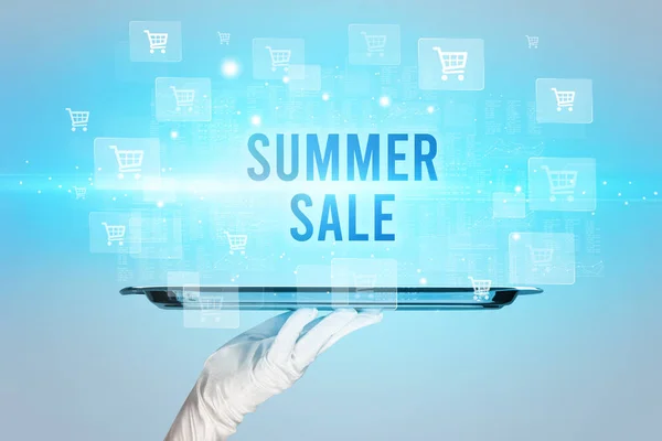 Číšník Servírující Nápis Prodej Summer Koncept Nakupování Online — Stock fotografie
