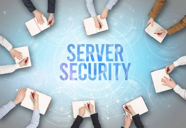 Emberek Csoportja Egy Laptop Előtt Server Security Insciption Web Security — Stock Fotó