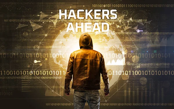 Безликий Хакер Работе Надписью Hackers Ahead Концепция Компьютерной Безопасности — стоковое фото