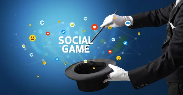 Goochelaar Toont Magische Truc Met Social Game Inscriptie Social Media — Stockfoto