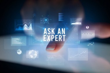 Grafikler ile parmak dokunma tablet ve Bir Uzman yazıt, iş kavramı sorun