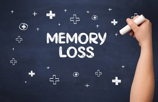 手描きのメモリの損失の碑文は 黒板に白いチョークで 医療の概念 — ストック写真