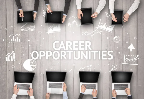 Groupe Personnes Occupées Travaillant Dans Bureau Avec Career Opportunities Inscription — Photo
