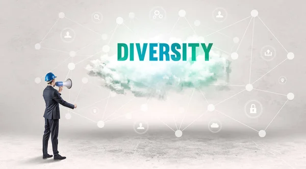 Mérnök Egy Közösségi Média Koncepción Dolgozik Diversity Felirattal — Stock Fotó