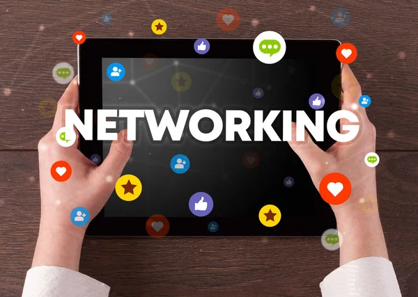 Крупним Планом Сенсорний Екран Написом Networking Концепція Соціальних Мереж — стокове фото