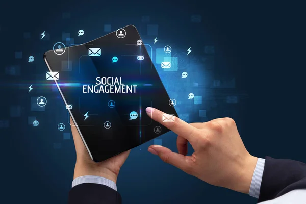 Businessman Holding Foldable Smartphone Social Engagement Inscription Social Networking Concept — ストック写真