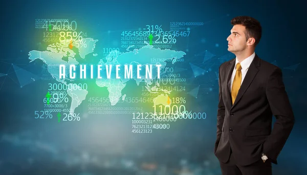 Biznesmen Przed Decyzją Napisem Achievement Koncepcja Biznesowa — Zdjęcie stockowe
