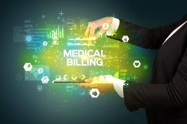 MEDICAL BILLING yazıt, tıbbi konsept ile dokunmatik ekran yakın çekim