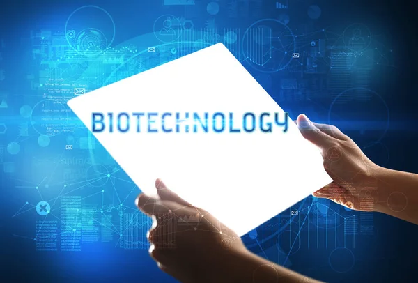 Kézi Holdig Futurisztikus Tabletta Biotechnology Felirattal Technológiai Koncepció — Stock Fotó