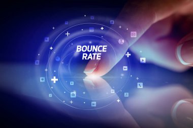 Sosyal medya simgeleri ve Bounce Rate ile parmak dokunma tablet