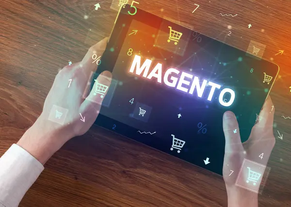 Крупный План Планшета Надписью Magento Концепция Покупок Онлайн — стоковое фото