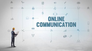 ONLINE COMUNICATION yazıt kavramı ile yeni bir sosyal medya platformu üzerinde çalışan mühendis