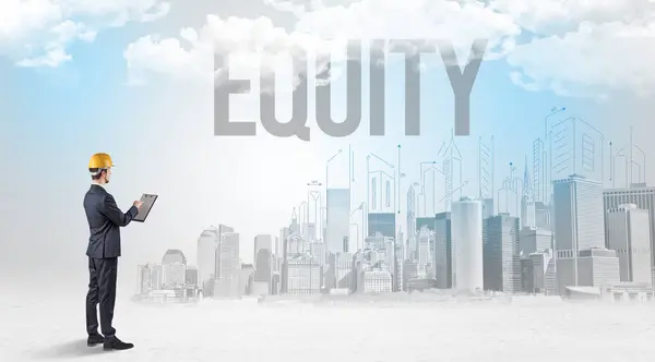 Jovem Empresário Com Chapéu Duro Inscrição Equity Novo Conceito Oportunidade — Fotografia de Stock