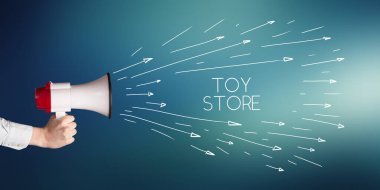 Genç kız oyuncak mağazası yazısıyla megafonla bağırıyor, alışveriş konsepti