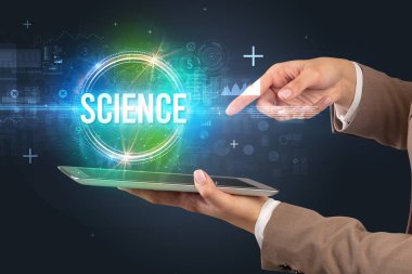 Bilimsel yazıtlı bir dokunmatik ekran, yeni teknoloji konsepti