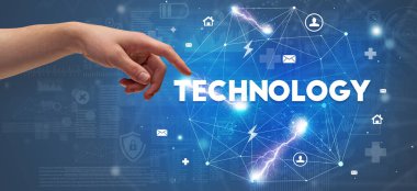 TECHNOLOGY yazıtlarına el işareti, modern teknoloji konsepti