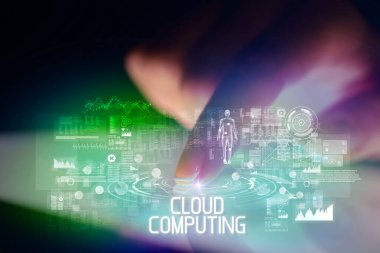 Web teknolojisi simgeleri ve Cloud Computing yazıtile parmak dokunma tablet