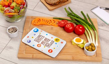 Kilo verdirme, kilo verme konseptine sahip sağlıklı tablet PC bileşimi