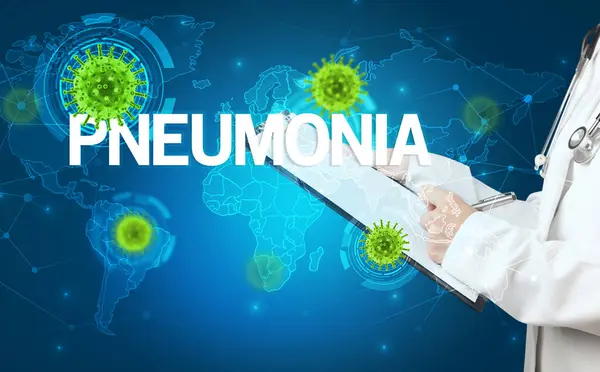 Arzt Füllt Krankenakte Mit Pneumonia Aufschrift Virologie Konzept — Stockfoto