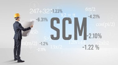 SCM kısaltması ile sert şapkalı teknoloji mühendisi.