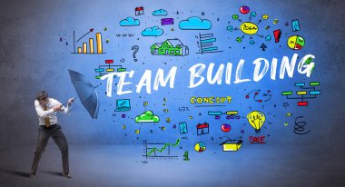 Şemsiyenin arkasına saklanan kararlı iş adamı. Ekip oluşturma yazgısı, yeni iş konsepti.