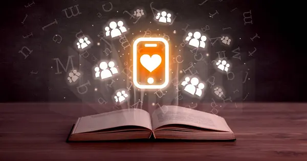 Livre Ouvert Avec Smartphone Avec Icônes Cardiaques Dessus Concept Réseautage — Photo