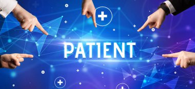 Hasta yazıtlarına, tıbbi kavramlara işaret eden kırpılmış ellerin yakın çekimi