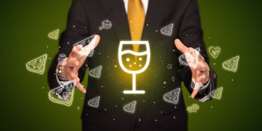 Bir bardak şarap ikonu, sağlıklı yemek teslimatı konsepti.