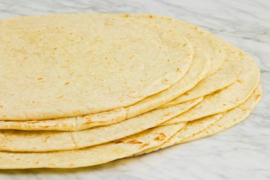 El yapımı Meksika buğday tortillası, burrito ve lezzetli quesadilla için mükemmel..