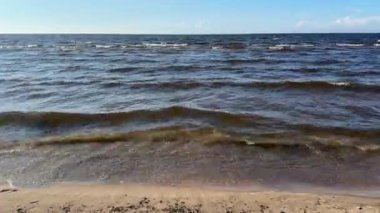 Baltık Denizi Sahili Yaz Dalgaları 