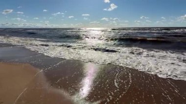 Baltık sahili yaz dalgaları Palanga Klaipeda Litvanya