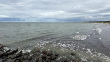Baltık sahili yaz dalgaları Palanga Klaipeda Litvanya