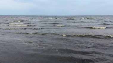 Baltık sahili yaz dalgaları Palanga Klaipeda Litvanya