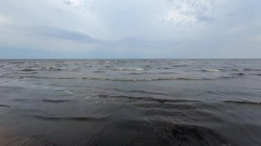 Baltık sahili yaz dalgaları Palanga Klaipeda Litvanya