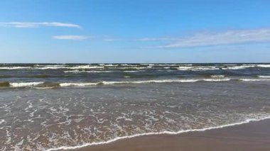 Baltık sahili yaz dalgaları Palanga Klaipeda Litvanya