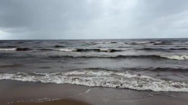 Baltık sahili yaz dalgaları Palanga Klaipeda Litvanya