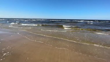 Baltık sahili yaz dalgaları Palanga Klaipeda Litvanya