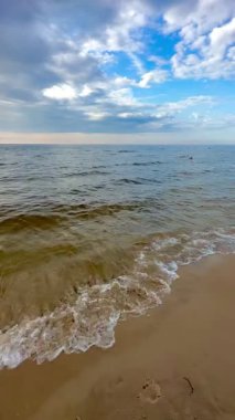 Baltık sahili yaz dalgaları Palanga Klaipeda Litvanya