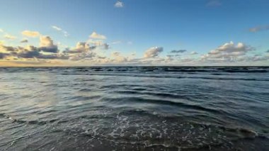 Baltık sahili yaz dalgaları Palanga Klaipeda Litvanya