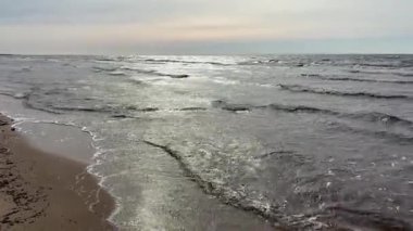 Baltık sahili yaz dalgaları Palanga Klaipeda Litvanya