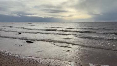 Baltık sahili yaz dalgaları Palanga Klaipeda Litvanya