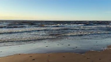 Baltık sahili yaz dalgaları Palanga Klaipeda Litvanya