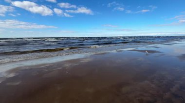 Baltık sahili yaz dalgaları Palanga Klaipeda Litvanya