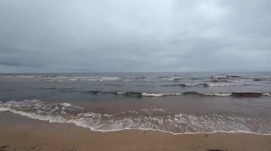 Baltık sahili yaz dalgaları Palanga Klaipeda Litvanya