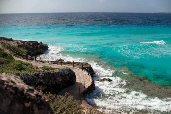 Kustlijn Van Caribische Zee Met Wit Zand Rotsen Cancun — Stockfoto