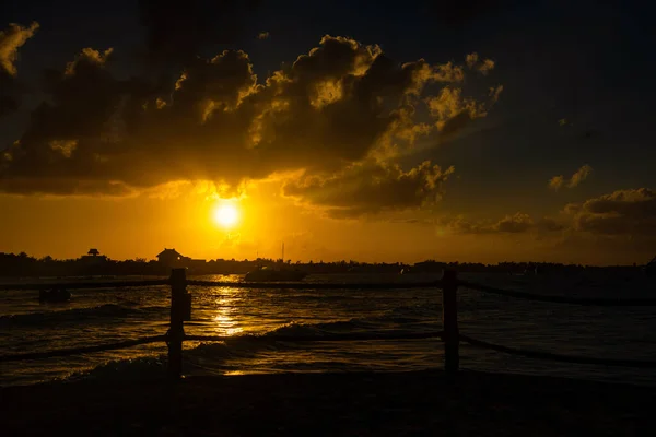 Playa Mar Con Puesta Sol Salida Del Sol Nubes Sobre — Foto de Stock
