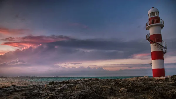 Maják Při Západu Slunce Výhledem Karibské Moře Nebe — Stock fotografie